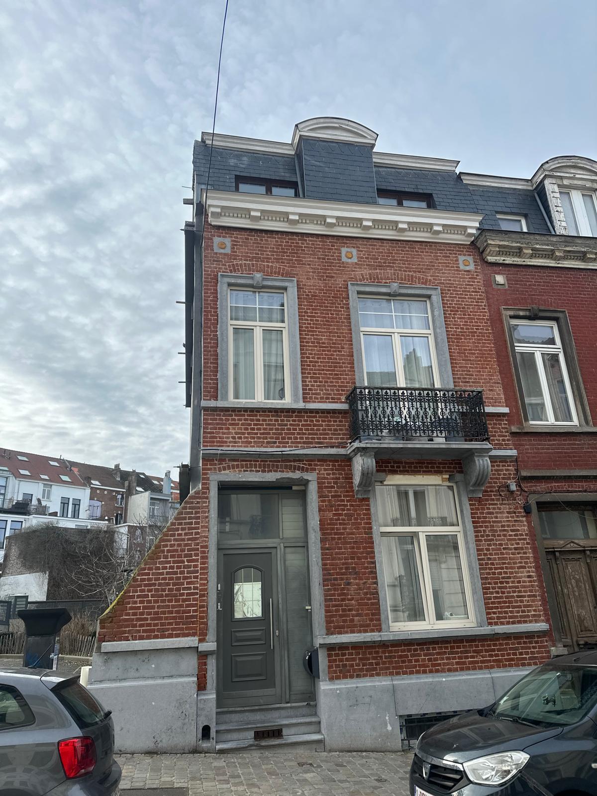 Maison de rapport à vendre Ixelles